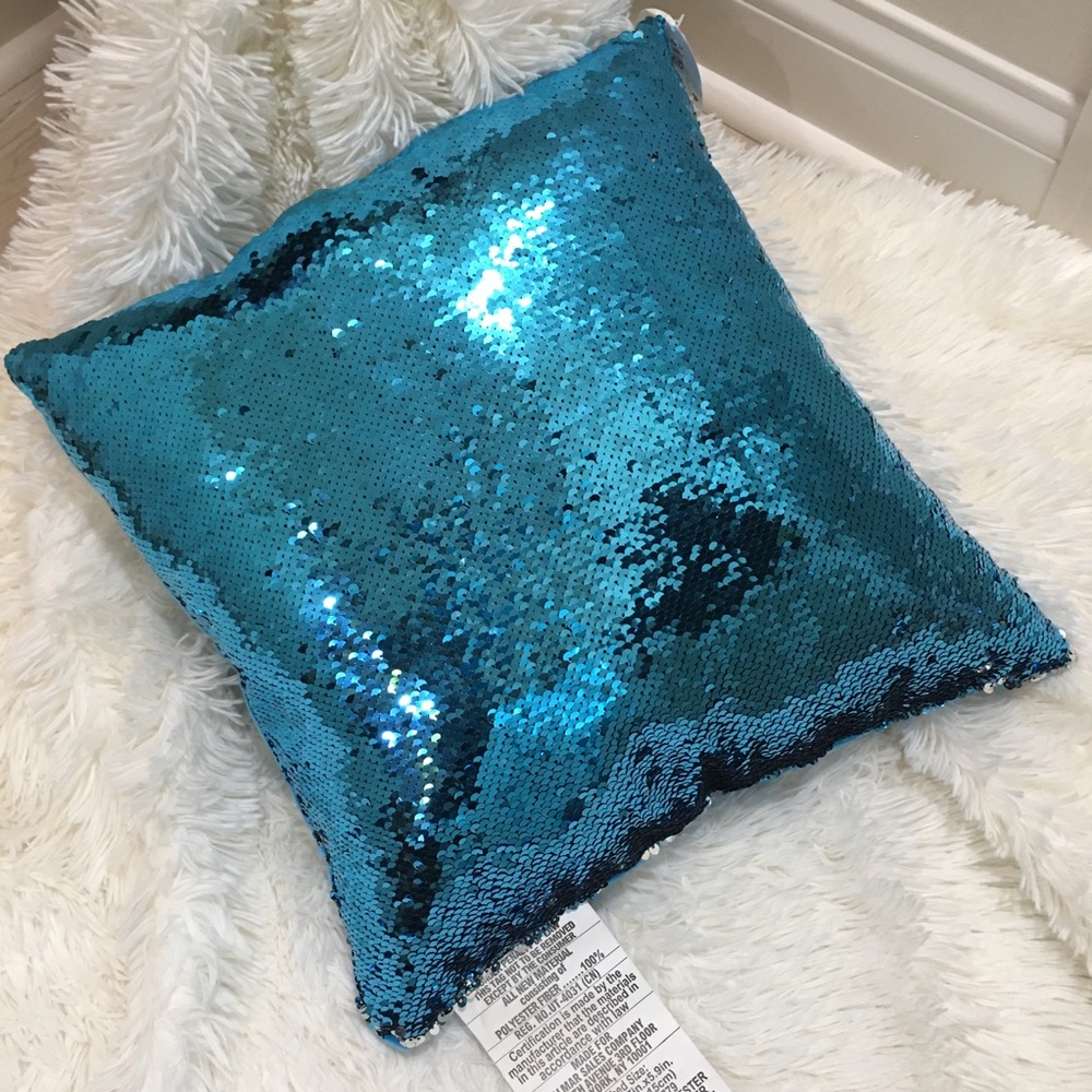 Almar Expressions Flip Sequin pillow🌹